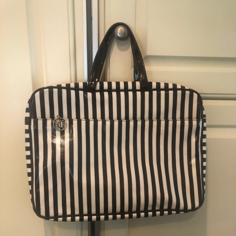 Henri Bendel toiletry bag XL